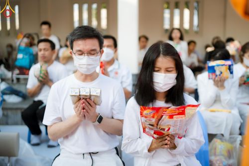ภาพ No.116180:พิธีตักบาตรพระธรรมยาตรา ณ อนุสรณ์สถานลำดับที่ 4 สถานที่เกิดด้วยกายธรรม วัดโบสถ์(บน) จ.นนทบุรี วันที่ 21 มกราคม พ.ศ. 2567