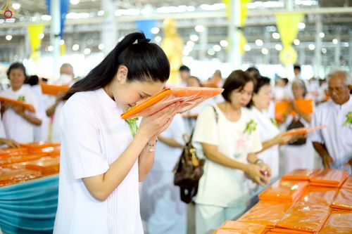 ภาพ No.244067:วันอาทิตย์ที่ 7 กันยายน พ.ศ. 2568 พิธีทอดผ้าป่าสมทบกฐินวัดพระธรรมกาย และสมทบกฐิน 30,000 วัดทั่วไทย ครั้งที่ 2 ณ ห้องแก้วสารพัดนึก 1 วัดพระธรรมกาย