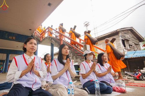 ภาพ No.128337:พิธีอัญเชิญพระบรมสารีริกธาตุ " ใจกลางเมืองนครหาดใหญ่ " เพื่อประดิษฐาน ณ มหารัตนเจดีย์สิริปทุมสวรรค์ (เจดีย์อริยพุทธะ 5 พระองค์) ศูนย์ปฏิบัติธรรมภาคใต้ อ.บางกล่ำ จ.สงขลา  วันที่ 9 มีนาคม พ.ศ.2567 (ชุดที่ 1)