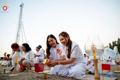 ภาพ No.275225:วันอาทิตย์ที่ 30 พฤศจิกายน พ.ศ. 2568 พิธีตอกเสาเข็ม "สร้างองค์พระเจดีย์เพื่อสร้างสันติภาพโลก" ต้นสุดท้าย ณ ศูนย์ปฏิบัติธรรมระยอง (บ้านช่องลม)