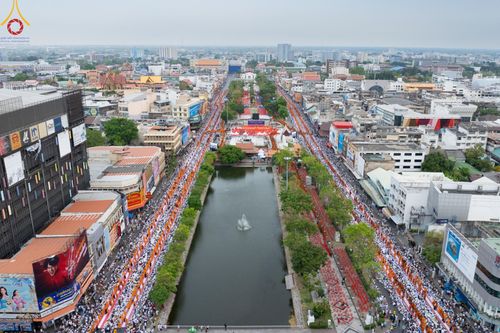 ภาพ No.126183:พิธีทำบุญเมืองนครราชสีมา ฉลอง 556 ปี ตักบาตรพระ 10,000 รูป ในวันเสาร์ที่ 2 มีนาคม พ.ศ.2567 ณ อนุสาวรีย์ท้าวสุรนารี จ.นครราชสีมา จัดโดย คณะสงฆ์จังหวัดนครราชสีมา ร่วมกับสำนักงานจังหวัดนครราชสีมา