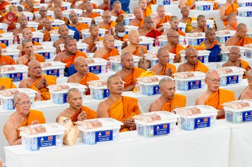 ภาพ No.208596:พิธีถวายสังฆทานแด่คณะสงฆ์ 323 วัด ปีที่ 21 ครั้งที่ 174 พิธีมอบกองทุนหนุนแรงใจช่วยครูใต้ ปีที่ 18 ครั้งที่ 138 และพิธีทำบุญอุทิศส่วนกุศลให้ผู้วายชนม์ ณ วัดบุณณาราม(วัดโคกงู) จ.นราธิวาส วันเสาร์ที่ 15 กุมภาพันธ์ พ.ศ.2568