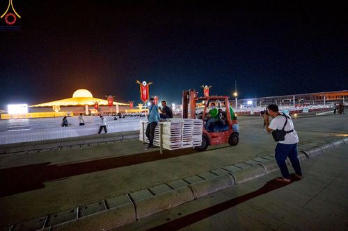 ภาพ No.219214:วันที่ 19-21 เมษายน พ.ศ. 2568 การเตรียมงานในลานธรรม , วิหารคด เพื่องานวันคุ้มครองโลก 22 เมษายน พ.ศ. 2568