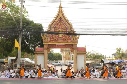 ภาพ No.120155:พิธีต้อนรับพระธรรมยาตรา ในโครงการธรรมยาตรา กตัญญูบูชา มหาปูชนียาจารย์ พระมงคลเทพมุนี(สด จนฺทสโร) พระผู้ปราบมาร อนุสรณ์สถาน 7 แห่ง ปีที่ 12 วันที่ 28 มกราคม พ.ศ. 2567 ณ วัดพระธรรมกาย จ.ปทุมธานี