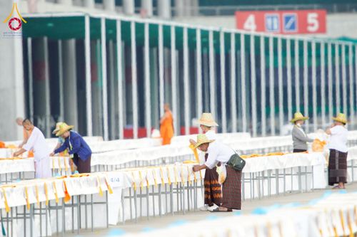 ภาพ No.217876:วันที่ 10-14 เมษายน พ.ศ. 2568 เจ้าหน้าที่อาสาสมัคร เตรียมงานวันคุ้มครองโลก ชุดที่ 2 วัดพระธรรมกาย จ.ปทุมธานี