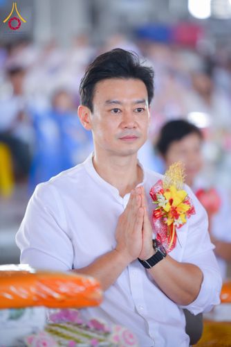 ภาพ No.320732:วันที่ 11 เมษายน พ.ศ.2569 พิธีตักบาตรฉลองสามเณรใหม่ โครงการบรรพชาสามเณรกล้าตะวัน ณ มหารัตนวิหาคด คอร์ 25 ชั้น 2 วัดพระธรรมกาย