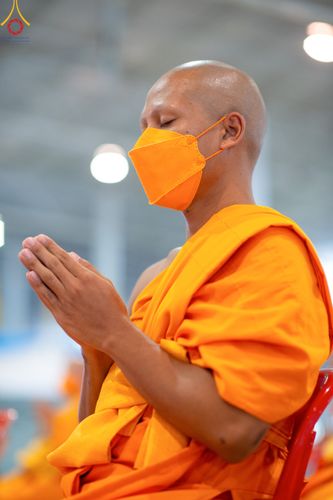 ภาพ No.83730:พิธีวางแผ่นจารึกชื่อและพิธีวางพวงมาลัยสักการะพระประธาน วันอาทิตย์ที่ 16 กรกฎาคม พ.ศ. 2566 ณ รัตนบัลลังก์ สภาธรรมกายสากล วัดพระธรรมกาย