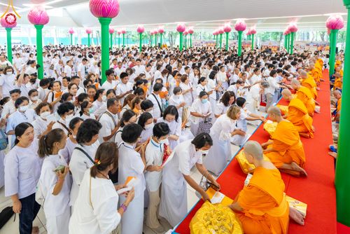 ภาพ No.137869:พิธีอุปสมบทสามเณรอุทิศชีวิต 11 รูป วันวิสาขบูชา พุธที่ 22 พฤษภาคม พ.ศ.2567 ณ อุโบสถ วัดพระธรรมกาย
