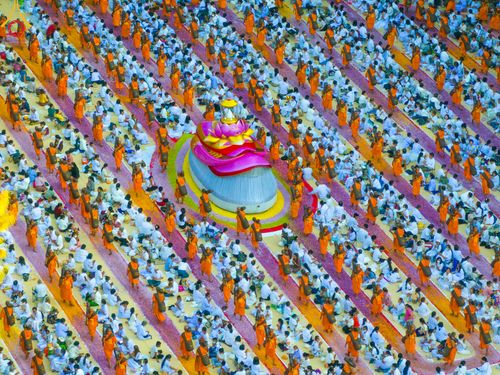 ภาพ No.105752:พิธีต้อนรับพระธรรมยาตรา ในโครงการธรรมยาตรากตัญญูบูชา มหาปูชนียาจารย์ พระมงคลเทพมุนี(สด จนฺทสโร) พระผู้ปราบมาร อนุสรณ์สถาน 7 แห่ง ปีที่ 12 วันที่ 3 มกราคม พ.ศ. 2567 ณ อนุสรณ์สถานโลตัสแลนด์ จ.สุพรรณบุรี