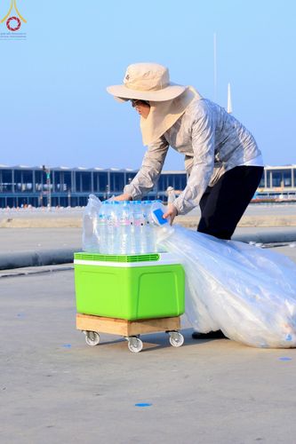 ภาพ No.61016:V.37 ยิ่งกว่าดี เพื่อ 80 ปีของพ่อ ภาพการเตรียมงานของหน่วยงานต่างๆ เพื่อพิธีฉลองอายุวัฒนมงคล 80 ปี หลวงพ่อธัมมชโย และรับถวายมหาสังฆทาน 10,000 กว่าวัดทั่วประเทศ ในวันคุ้มครองโลก วันจันทร์ที่ 22 เมษายน พ.ศ. 2567