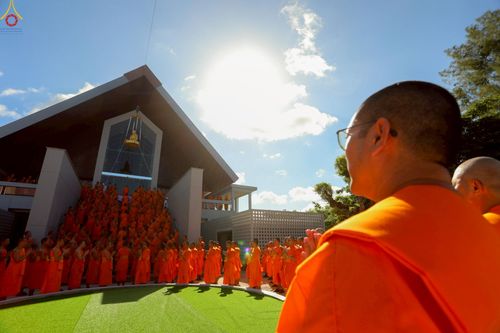 ภาพ No.248904:วันที่ 20 กันยายน พ.ศ. 2568 พิธีอัญเชิญรูปหล่อหลวงปู่วัดปากน้ำ ภาษีเจริญ จากวัดมงคลนิมิตร พระอารามหลวง เพื่อประดิษฐาน ณ วิหารพระมงคลเทพมุนี (สด จนฺทสโร)  ศูนย์ปฏิบัติธรรมภูเก็ต จ.ภูเก็ต