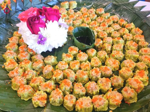 ภาพ No.203857:พิธีถวายภัตตาหารเป็นสังฆทาน แด่พระธรรมยาตรา ณ วัดพระธรรมกาย ตำบลคลองสาม อำเภอคลองหลวง จังหวัดปทุมธานี ในโครงการธรรมยาตรา กตัญญูบูชา มหาปูชนียาจารย์ พระมงคลเทพมุนี(สด จนฺทสโร) พระผู้ปราบมาร อนุสรณ์สถาน 7 แห่ง ปีที่ 13 วันที่ 30 มกราคม พ.ศ. 2568