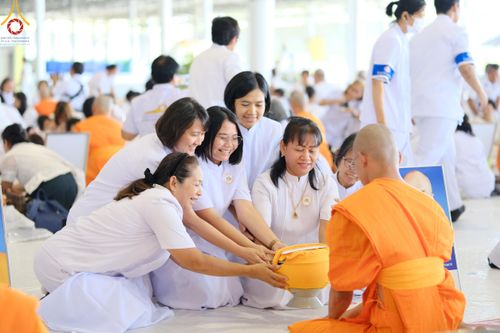 ภาพ No.180724:พิธีบรรพชาอุปสมบท โครงการอุปสมบทบูชาธรรมมหาปูชนียาจารย์ ประจำปีพุทธศักราช 2567 วันเสาร์ที่ 7 ธันวาคมพ.ศ. 2567 ณ วัดพระธรรมกาย จ.ปทุมธานี