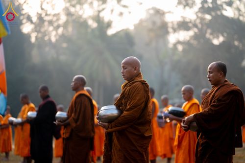 ภาพ No.131158:Photo Story ปฐมบรรพชาชาวพุทธมาร์มา Episode 4/5 วันที่ 13 กุมภาพันธ์พ.ศ. 2567 ณ วัดธัมจักร อรัญกุฏิ บังกลาเทศ