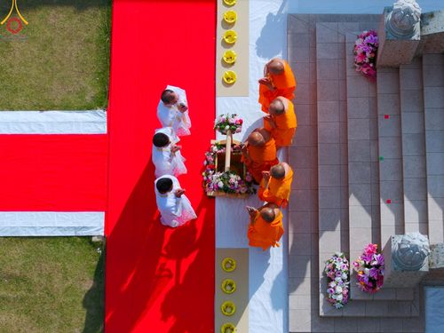 ภาพ No.141817:พิธีประดิษฐานลูกนิมิตมหาสมบัติ  ผูกสีมา สถาปนาอุโบสถ "บูชาธรรม 80 ปี หลวงพ่อธัมมชโย" ณ วัดพระธรรมกายโทชิหงิ ประเทศญี่ปุ่น วันอาทิตย์ที่ 16 มิถุนายน พ.ศ. 2567