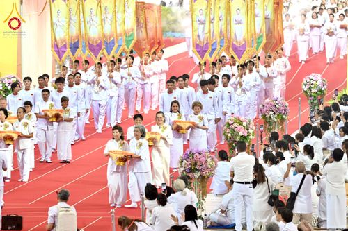 ภาพ No.264608:วันอาทิตย์ที่ 2 พฤศจิกายน พ.ศ. 2568 พิธีทอดกฐินสามัคคี ณ สภาธรรมกายสากล วัดพระธรรมกาย