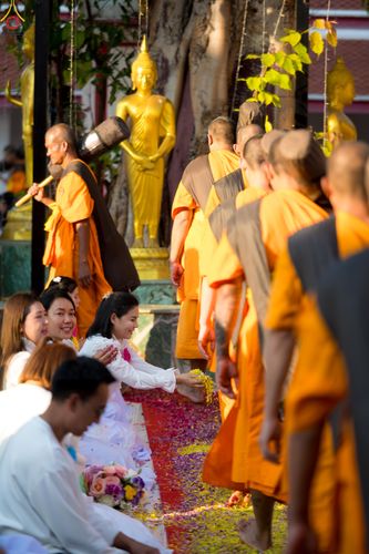 ภาพ No.293007:วันที่ 11 มกราคม พ.ศ. 2569 พิธีต้อนรับพระธรรมยาตรา ณ อนุสรณ์สถานลำดับที่ 3 (ภาพชุดที่ 2) สถานที่เกิดในเพศสมณะ วัดสองพี่น้อง อำเภอสองพี่น้อง จังหวัดสุพรรณบุรี ในโครงการธรรมยาตรา กตัญญูบูชา มหาปูชนียาจารย์ พระมงคลเทพมุนี(สด จนฺทสโร) พระผู้ปราบมาร อนุสรณ์สถ