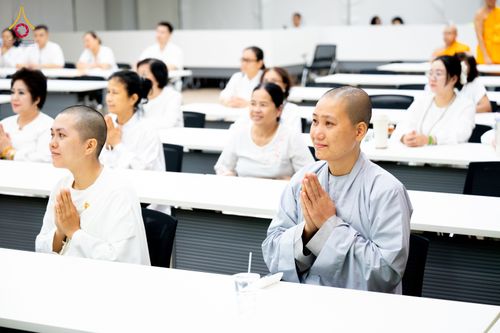 ภาพ No.324771:วันอังคารที่ 21 เมษายน พ.ศ.2569  หลวงพ่อทัตตชีโว รองเจ้าอาวาสวัดพระธรรมกาย ถวายการต้อนรับและปฏิสันถารคณะสงฆ์จากประเทศเวียดนาม