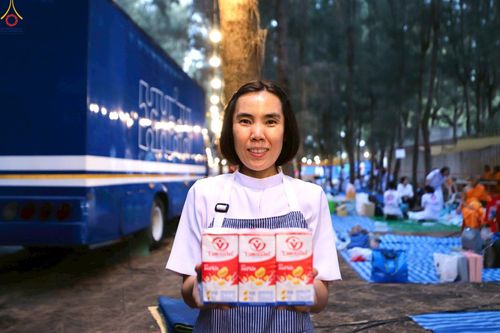 ภาพ No.301415:ภาพเบื้องหลังอาสาสมัครรวมใจ ชุดที่ 4 ในโครงการธรรมยาตรา กตัญญูบูชา มหาปูชนียาจารย์ พระมงคลเทพมุนี(สด จนฺทสโร) พระผู้ปราบมาร อนุสรณ์สถาน 7 แห่ง ปีที่ 14