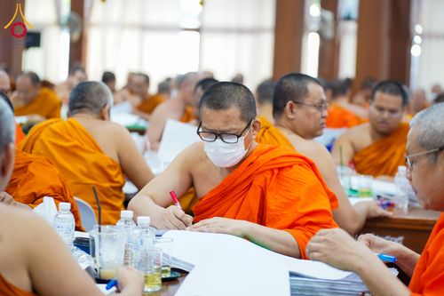 ภาพ No.281312:วันที่ 25 ธันวาคม พ.ศ. 2568 บรรยากาศการตรวจใบข้อสอบธรรมสนามหลวง  นักธรรมชั้นเอก และธรรมศึกษาชั้นเอก ส่วนภูมิภาค  ณ ศาลาอบรมสงฆ์ วัดสามพระยาวรวิหาร เขตพระนคร กรุงเทพมหานคร