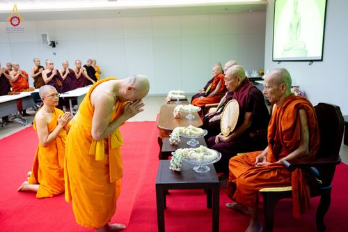 ภาพ No.325564:วันที่ 24 เมษายน พ.ศ.2569 หลวงพ่อทัตตชีโว รองเจ้าอาวาสวัดพระธรรมกาย ถวายการต้อนรับและปฏิสันถารคณะสงฆ์เมียนมาร์