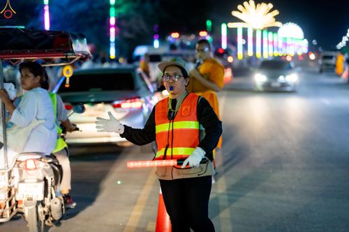 ภาพ No.301614:ภาพเบื้องหลังอาสาสมัครรวมใจ ชุดที่ 4 ในโครงการธรรมยาตรา กตัญญูบูชา มหาปูชนียาจารย์ พระมงคลเทพมุนี(สด จนฺทสโร) พระผู้ปราบมาร อนุสรณ์สถาน 7 แห่ง ปีที่ 14