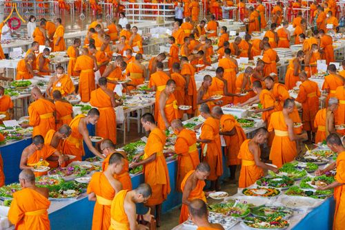 ภาพ No.306364:วันที่ 30 มกราคม พ.ศ. 2569 พิธีถวายภัตตาหารเป็นสังฆทาน แด่พระธรรมยาตรา ณ วัดพระธรรมกาย  จังหวัดปทุมธานี ในโครงการธรรมยาตรา กตัญญูบูชา มหาปูชนียาจารย์ พระมงคลเทพมุนี(สด จนฺทสโร) พระผู้ปราบมาร อนุสรณ์สถาน 7 แห่ง ปีที่ 14