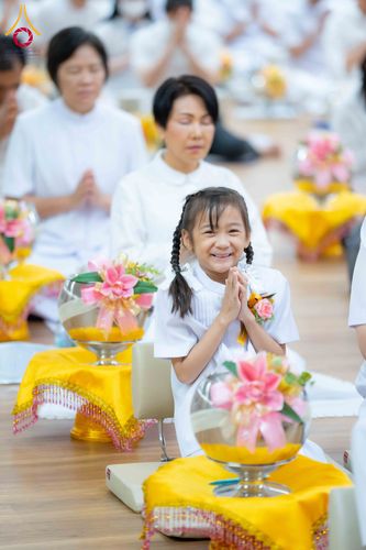 ภาพ No.310708:วันอาทิตย์ที่ 22 กุมภาพันธ์ พ.ศ. 2569 พิธีถวายโคมมาฆประทีป ณ ห้องแก้วสารพัดนึก 2 วัดพระธรรมกาย จ.ปทุมธานี