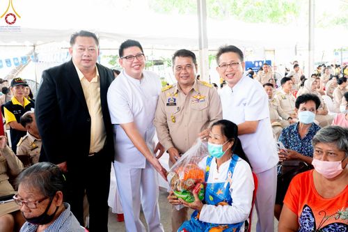 ภาพ No.58067:โครงการจัดหน่วยบริการจังหวัดเคลื่อนที่ และหน่วยบำบัดทุกข์ บำรุงสุข สร้างรอยยิ้ม ให้ประชาชนจังหวัดปทุมธานี ในวันพฤหัสบดีที่ 25 เมษายน พ.ศ. 2567 ณ วัดเกิดการอุดม อ.คลองหลวง จ.ปทุมธานี