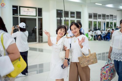 ภาพ No.242231:วันที่ ๒๙ - ๓๑ สิงหาคม พ.ศ. ๒๕๖๘ สัมมนารวมใจผู้นำบุญ บูชาธรรม ๘๑ ปี  หลวงพ่อธัมมชโย รุ่นที่ ๒ กฐินสามัคคีทั่วไทย ๓๐,๐๐๐ วัด โครงการอุปสมบทบูชาธรรมมหาปูชนียาจารย์  ๓,๐๐๐ รูป