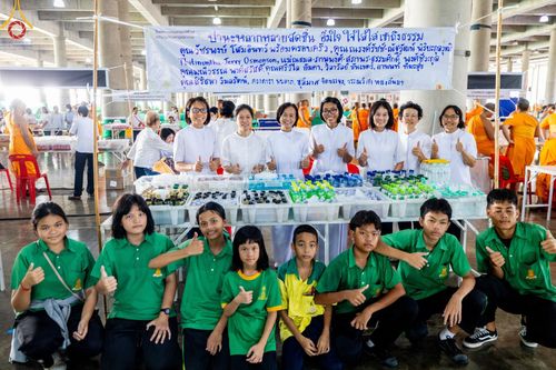 ภาพ No.123570:พิธีถวายสลากภัต แด่พระภิกษุสงฆ์ เพื่อโครงการธรรมยาตรา กตัญญูบูชา มหาปูชนียาจารย์ พระมงคลเทพมุนี (สด จนฺทสโร) พระผู้ปราบมาร อนุสรณ์สถาน 7 แห่ง ปีที่ 12 ระหว่างวันที่ 2 - 31 มกราคม พ.ศ.2567