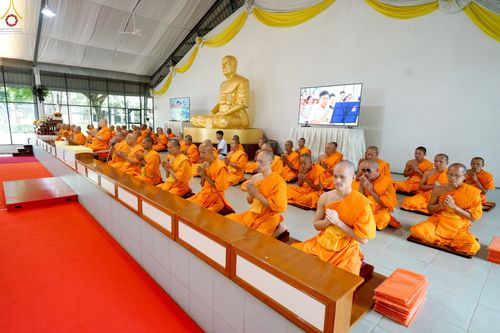 ภาพ No.248259:วันอาทิตย์ที่ 21 กันยายน พ.ศ. 2568 พิธีตักบาตร, พิธีทอดผ้าป่าบำรุงธุดงคสถานล้านนา, พิธีถวายกองทุนการศึกษาพระบาลี, พิธีถวายสลากภัตเป็นสังฆทาน เนื่องในโอกาสครบรอบ 39 ปี ธุดงคสถานล้านนา ณ ธุดงคสถานล้านนา อ.สันทราย จ.เชียงใหม่