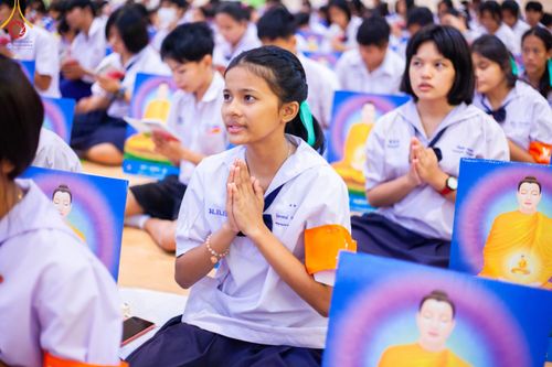 ภาพ No.103629:วันรวมพลังเด็กดี V-star ผู้นำฟื้นฟูศีลธรรมโลก จังหวัดสมุทรปราการ วันพุธที่ 20 ธันวาคม พ.ศ. 2566 ณ เมืองโบราณ จ.สมุทรปราการ