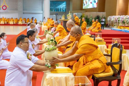 ภาพ No.95266:พิธีมุทิตาพระมหาเถระและพระเถระ ครั้งที่ 29 วันอาทิตย์ที่ 19 พฤศจิกายน พ.ศ. 2566 ณ ห้องแก้วสารพัดนึก สภาธรรมกายสากล วัดพระธรรมกาย