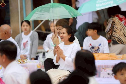 ภาพ No.245240:วันอาทิตย์ที่ 14 กันยายน พ.ศ. 2568 ตักบาตรพระ 555 รูป มหากุศล  น้อมถวายเป็นพุทธบูชา ณ หอนาฬิกาเบตง อ.เบตง จ.ยะลา