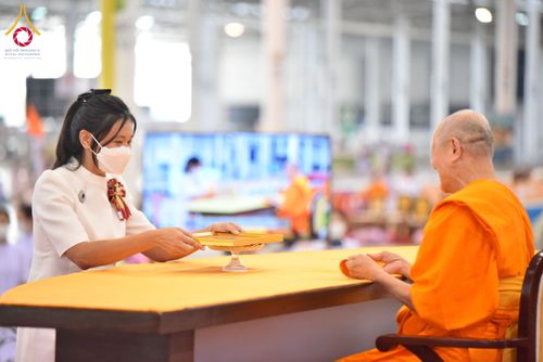 ภาพ No.127061:พิธีมอบใบประกาศเกียรติคุณองค์กรนานาชาติ และหน่วยงานที่ชักชวนคนร่วมโครงการนั่งสมาธิเพื่อสันติภาพโลกมากที่สุด วันอาทิตย์ที่ 1 มีนาคม พ.ศ. 2567 ณ สภาธรรมกายสากล วัดพระธรรมกาย