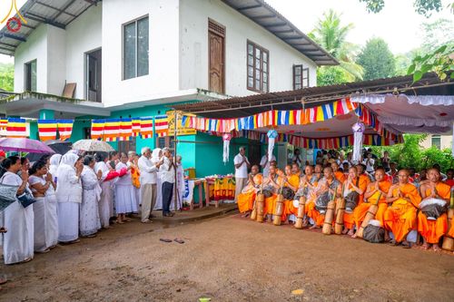 ภาพ No.140924:PhotoStory มหาศรัทธา ธรรมยาตราศรีลังกา EP.5 โครงการสยาม-ลังกา ธรรมยาตรา ฉลองเทศกาลวิสาขบูชาแห่งชาติ ศรีลังกา บูชาธรรม 80 ปีหลวงพ่อธัมมชโย เส้นทางจาก เมืองดัมบูลลา ไปยัง เมืองมาตะเล ตั้งแต่วันที่ 17-20 พฤษภาคม พ.ศ.2567