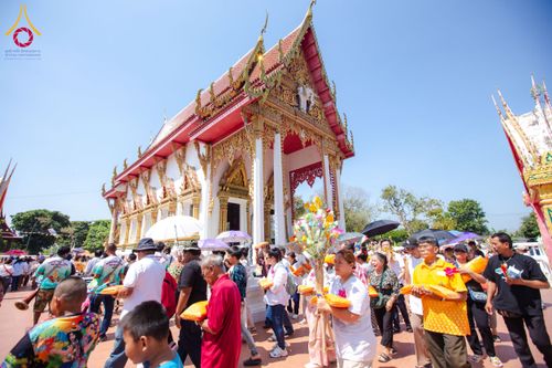 ภาพ No.173200:พิธีทอดกฐิน วัดช้างใหญ่ จ.พระนครศรีอยุธยา ในโครงการกฐินสามัคคีทั่วไทย 30,000 วัด บูชาธรรม 80 ปี หลวงพ่อธัมมชโย โดยคณะศิษยานุศิษย์วัดพระธรรมกาย วันที่ 2 พฤศจิกายน พ.ศ. 2567