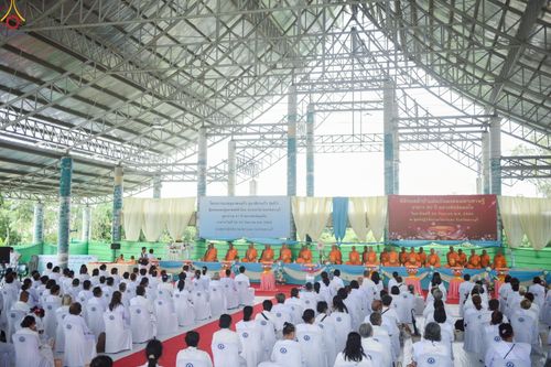 ภาพ No.249376:วันที่ 28 กันยายน พ.ศ. 2568 พิธีทอดผ้าป่าแผ่นบันมงคลมหาเศรษฐี อาคาร 80 ปี หลวงพ่อธัมมชโย ณ ศูนย์ปฏิบัติธรรมวิหารแดง ต.เจริญธรรม อ.วิหารแดง จ.สระบุรี