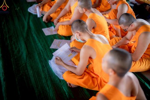 ภาพ No.219065:วันที่ 19-21 เมษายน พ.ศ. 2568 การเตรียมงานในลานธรรม , วิหารคด เพื่องานวันคุ้มครองโลก 22 เมษายน พ.ศ. 2568