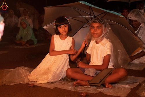 ภาพ No.141038:PhotoStory มหาศรัทธา ธรรมยาตราศรีลังกา EP.6 พิธีจุดวิสาขประทีป 6 วัด ถวายเป็น พุทธบูชา  โครงการสยาม-ลังกา ธรรมยาตรา  ฉลองเทศกาลวิสาขบูชาแห่งชาติ ศรีลังกา  บูชาธรรม 80 ปี หลวงพ่อธัมมชโย วันที่ 16 พฤษภาคม พ.ศ. 2567