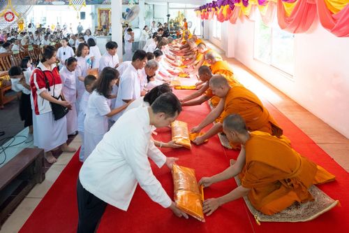 ภาพ No.92531:พิธีทอดกฐินสามัคคีทั่วไทย ณ วัดโบสถ์บน ต.บางคูเวียง อ.บางกรวย จังหวัดนนทบุรี วันเสาร์ที่ 4 พฤศจิกายน พ.ศ. 2566