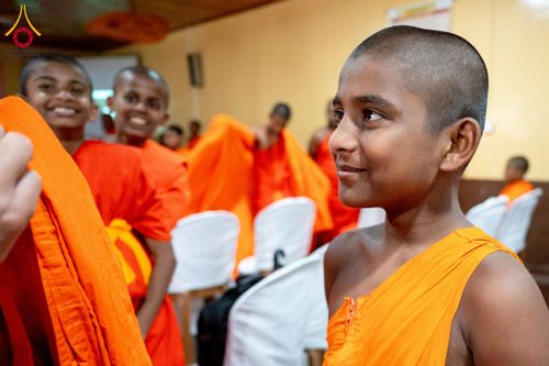 ภาพ No.225568:วันที่ 1 พฤษภาคม พ.ศ. 2568 พิธีเปิดโครงการ สยาม-ลังกา ธรรมยาตรา ฉลองเทศกาลวิสาขบูชาแห่งชาติ ศรีลังกา  และ บูชาธรรม 81 ปี หลวงพ่อธัมมชโย