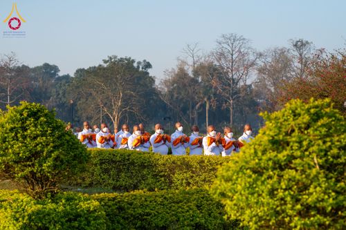 ภาพ No.130457:พิธีบรรพชาธรรมทายาท ในโครงการบรรพชา 1,250 รูป ณ แดนประสูติ สวนลุมพินี ประเทศเนปาล วันที่ 9 มีนาคม พ.ศ. 2567