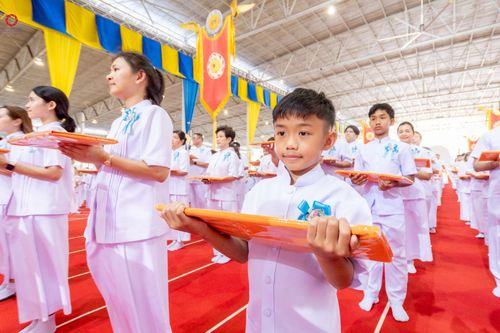 ภาพ No.277473:วันอาทิตย์ต้นเดือนที่ 7 ธันวาคม พ.ศ.2568 พิธีทอดผ้าป่าต้นสมบัติจักรพรรดิ ณ สภาธรรมกายสากล วัดพระธรรมกาย