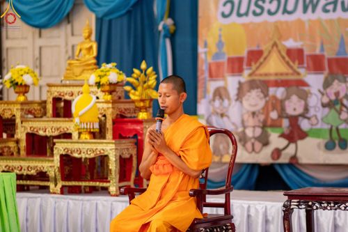 ภาพ No.102664:วันรวมพลังเด็กดี V-Star คนดีศรีชัยภูมิ จังหวัดชัยภูมิ ณ วัดไพรีพินาศ อ.เมือง จ.ชัยภูมิ วันที่ 1 ธันวาคม พ.ศ. 2566