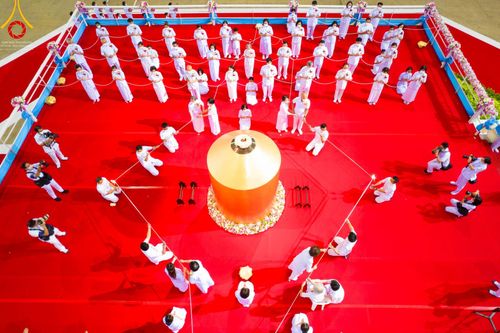 ภาพ No.86108:พิธีจุดเทียนใจ ไฟนิรันดร์ อนันตชัย วันอาทิตย์ที่ 20 สิงหาคม พ.ศ. 2566 ณ สภาธรรมกายสากล วัดพระธรรมกาย