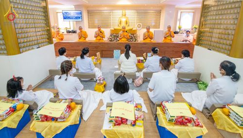 ภาพ No.68043:พิธีบรรพชาสามเณร รุ่นที่ 9 ประจำปี 2565 ณ วัดพระธรรมกายฮ่องกง ประเทศสาธารณรัฐประชาชนจีน วันที่ 24 ธันวาคม พ.ศ. 2565