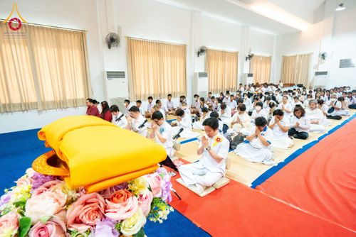 ภาพ No.204946:พิธีทอดผ้าป่าทำนุบำรุงศาสนสถาน ณ วัดแก้วบัวเกษร ตำบลระแหง อำเภอลาดหลุมแก้ว จังหวัดปทุมธานี ในโครงการธรรมยาตรา กตัญญูบูชา มหาปูชนียาจารย์ พระมงคลเทพมุนี(สด จนฺทสโร) พระผู้ปราบมาร อนุสรณ์สถาน 7 แห่ง ปีที่ 13 วันที่ 30 มกราคม พ.ศ. 2568