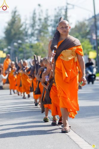 ภาพ No.222139:วันที่ 26-27 เมษายน พ.ศ. 2568 ศูนย์ปฏิบัติธรรมสวนผึ้ง ร่วมกับ ธุดงค์คสถานประจวบคีรีขันธ์ และวัดอ่าวน้อย  จัดกิจกรรมเดินธรรมยาตรา ตักบาตรข้าวสารอาหารแห้ง และจุดประทีปถวายเป็นพุทธบูชา ณ วัดอ่าวน้อย จ.ประจวบคีรีขันธ์